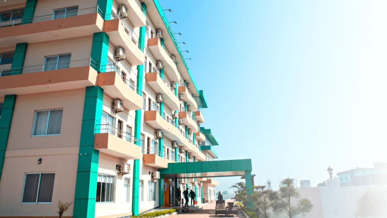 Gautam Buddha Airport Hotel Siddharthanagar Ngoại thất bức ảnh